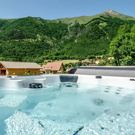 Les Petits Ecrins - Chalets Avec Spas Privatifs Aspres-les-Corps Exterior foto